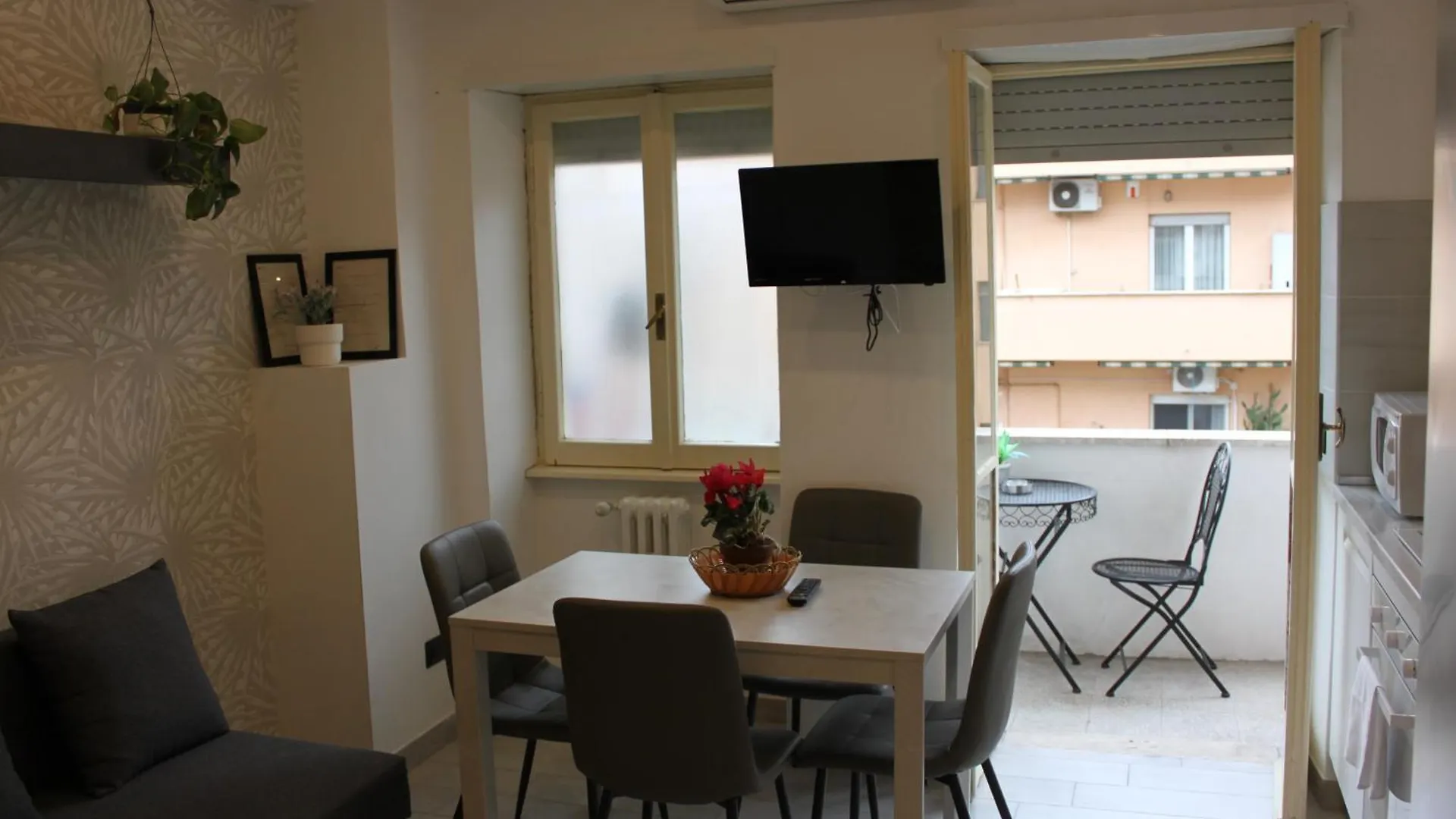 Domus Marconi Roma Apartment